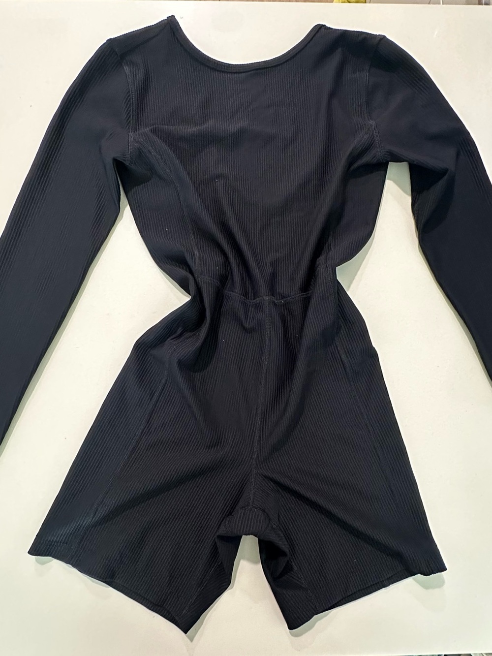 Old Navy Black Ribbed Long-Sleeve Romper